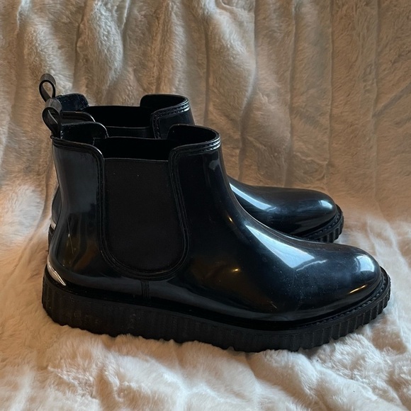 MICHAEL Michael Kors Shoes - 𝅺MICHAEL Kors rubber boots